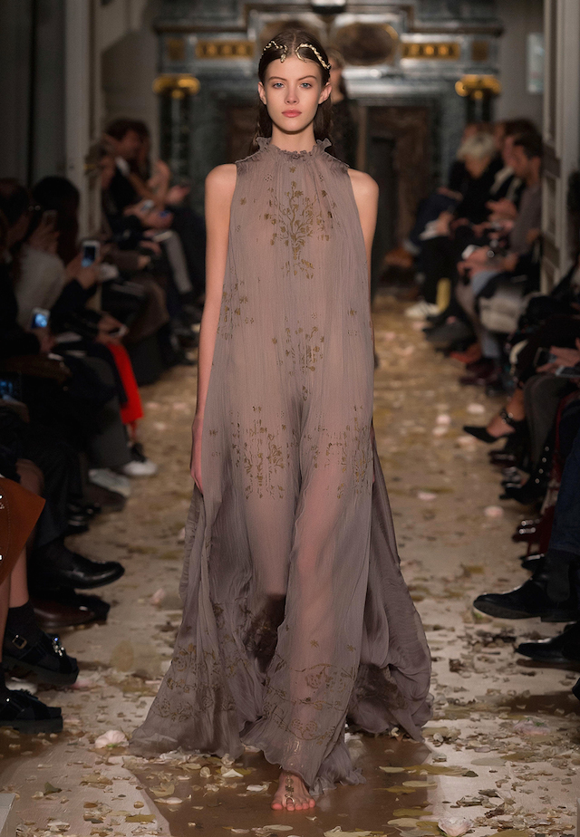 Valentino-Couture-Silhouette-01